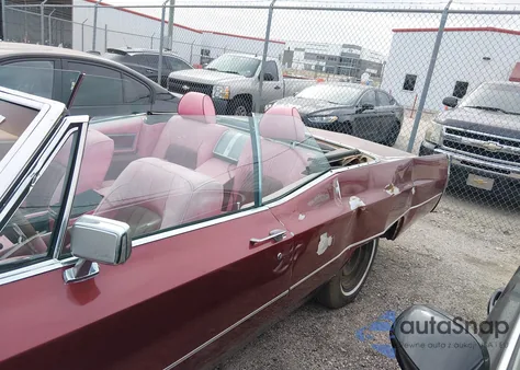 1968 Cadillac Deville z USA, uszkodzony, nr VIN 000000000F8156270